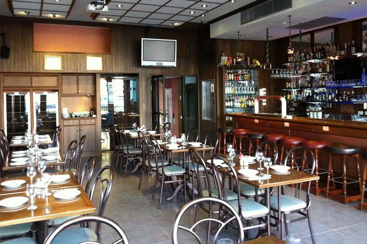 מלון Bourbon St. Boutique 4*
