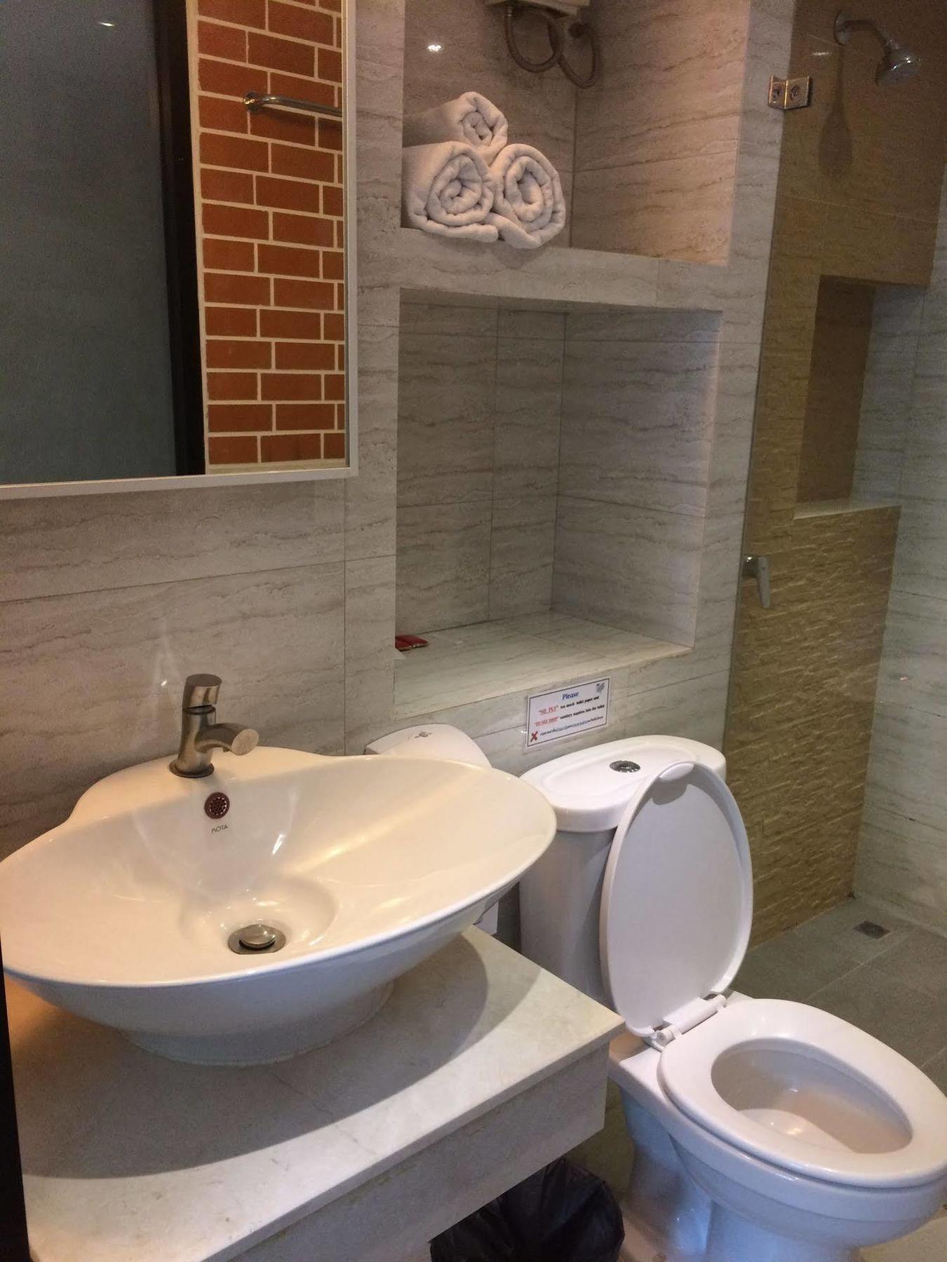 Bourbon St. Boutique 4* בנגקוק